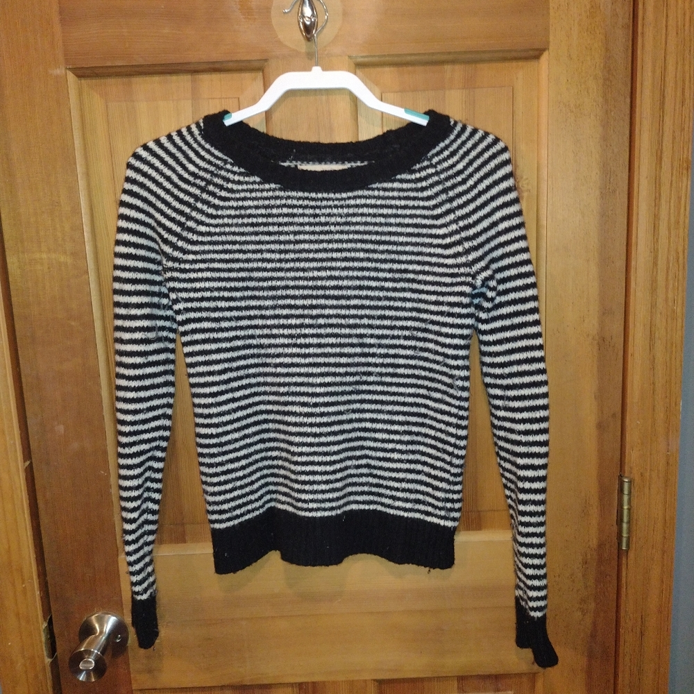 Women's Banana Republic black and white striped wool sweater size XS
